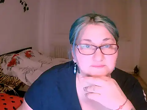 BlondyBigBoobs Chat XXX live