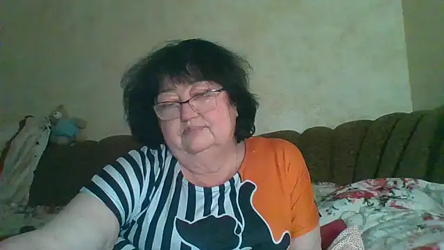 Show modela MilaSky5303 na web-kameri