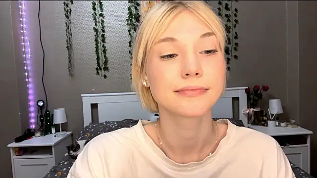 Онлайн чат XXX LlsabethHaze