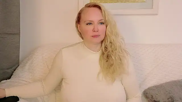 Sarah4you Chat XXX live