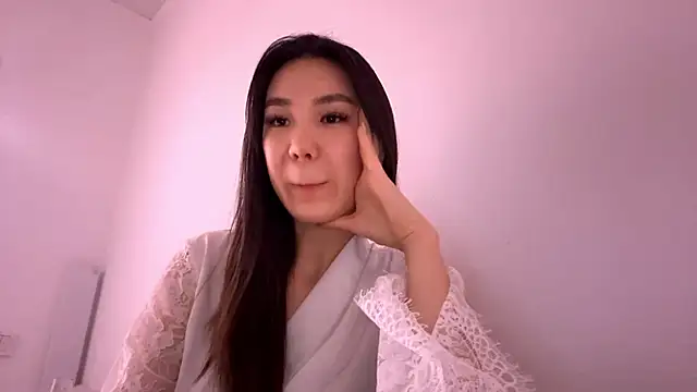 Lyrianel 现场XXX聊天