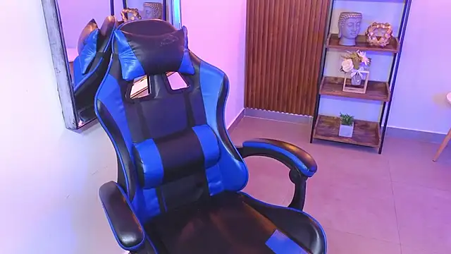 Kenya--Buhle live XXX chat