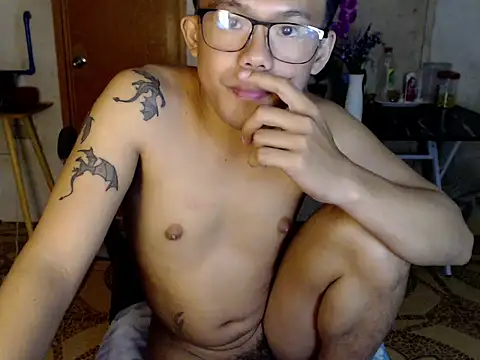 twink_asianbunny 即時 XXX 聊天