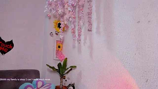 Kuutar live XXX chat