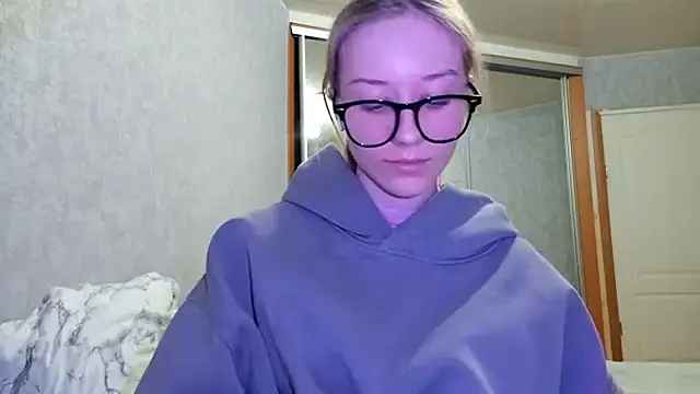 GlidedFill Live XXX Chat