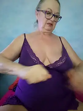 Hot-Muci élő XXX-chatje