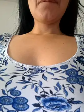 Ally-cutee Live XXX-Chat