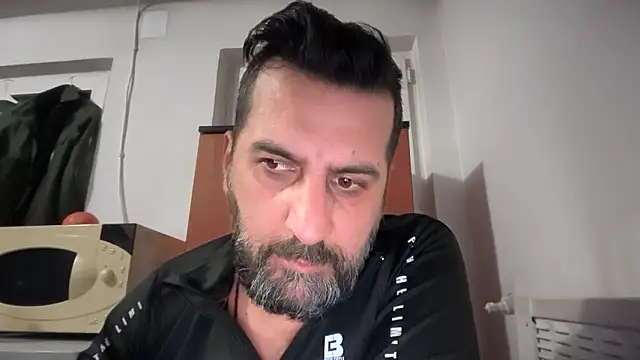 Chatroom XXX en direct de TARKAN1