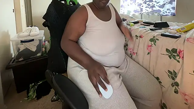 Chatroom XXX en direct de -Yagurlwest