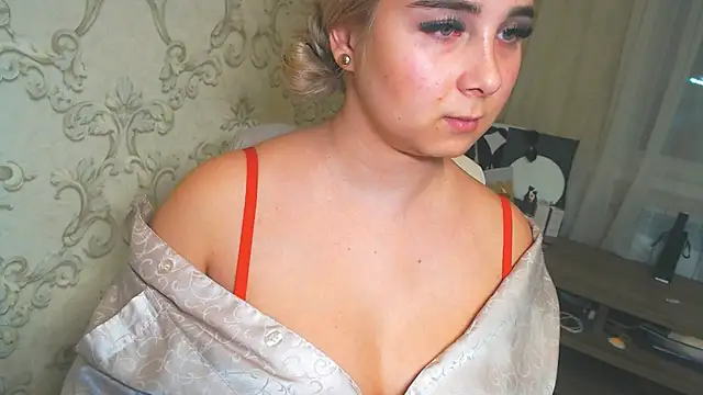 DolphinDreams' Live XXX Chat