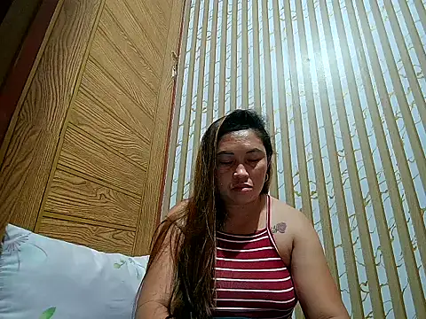 Chat XXX en directo de Simple_Asian