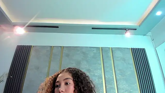 CamilaCastillo webcam show