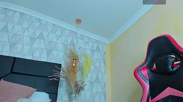 Chatroom XXX en direct de KaterinMoss