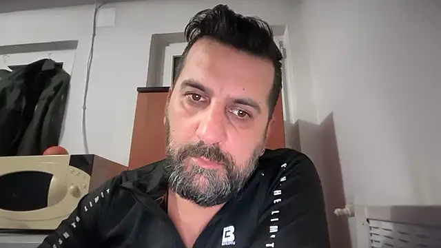 Chat XXX ao vivo de TARKAN1