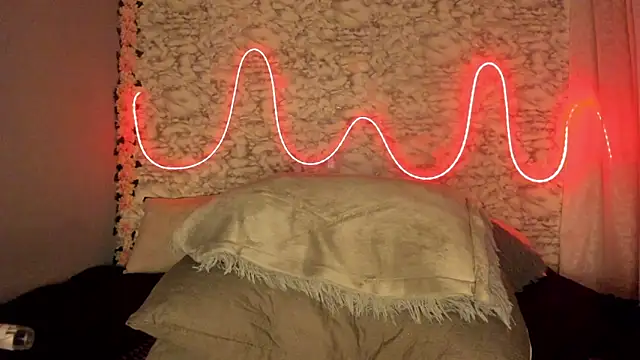 Morochaa-fire's Live XXX Chat