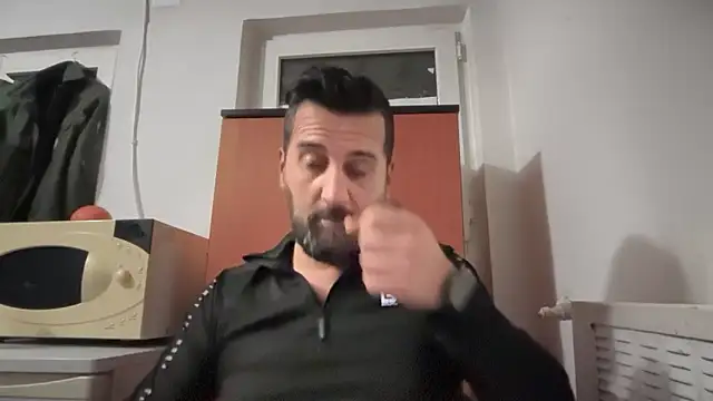 TARKAN1: απευθείας συνομιλία ΧΧΧ