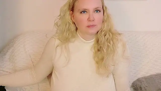 Sarah4you Adlı Modelin Canlı XXX Sohbeti