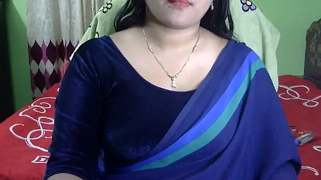 BengaliQueenStar Adlı Modelin Canlı XXX Sohbeti