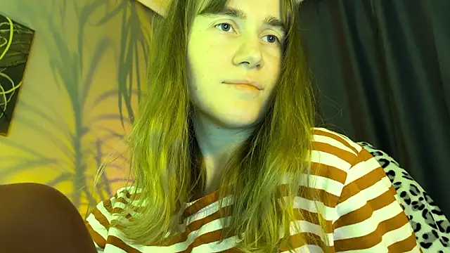 kleya_ élő XXX-chatje