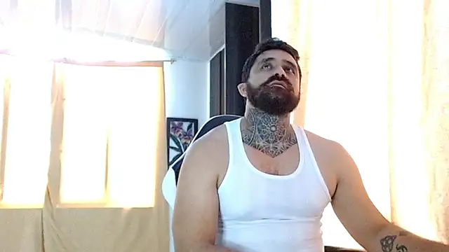 XXX chat uživo modela aronmiller404