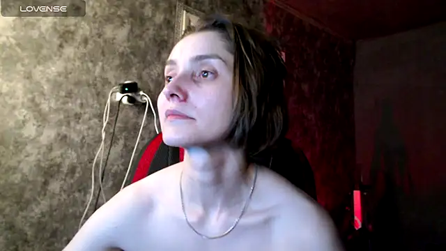 _lola1224_ Chat XXX in diretta