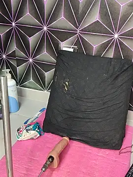 Czat XXX na żywo – Megann_9