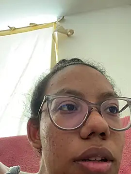 Curly_lily Chat XXX in diretta