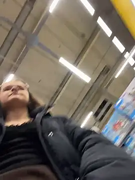 XXX chat uživo modela KittyQueeny