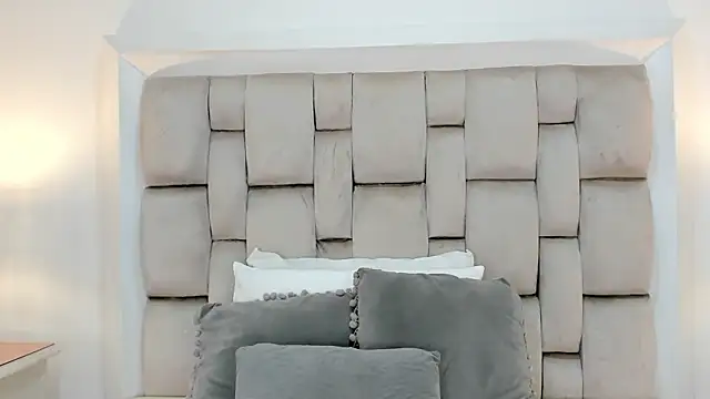 frehia_dimou Chat XXX in diretta