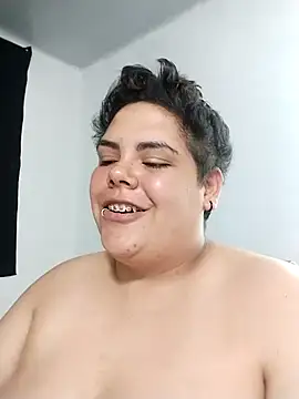 Chat XXX en directo de Hailey_Curvy