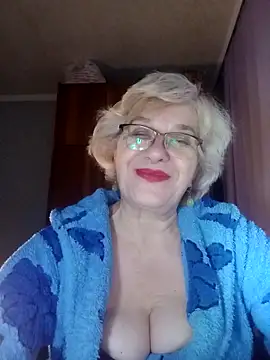 52MiaLove02 élő XXX-chatje