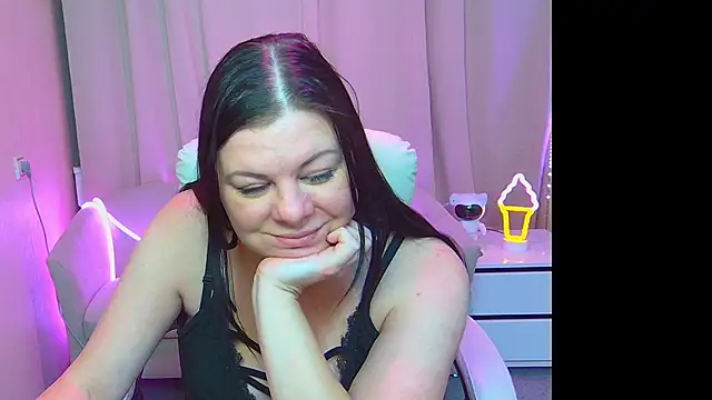 BritneyRaine Chat XXX in diretta