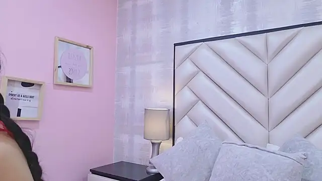 CristalShayy élő XXX-chatje