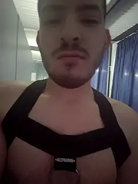 Pertunjukan Kamera Web Lautaro_16