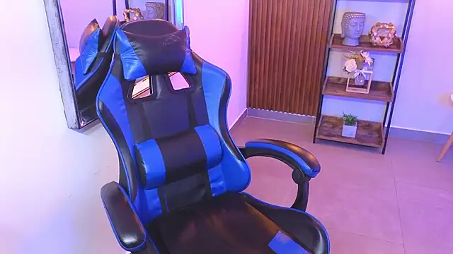 Kenya--Buhle's Live XXX Chat