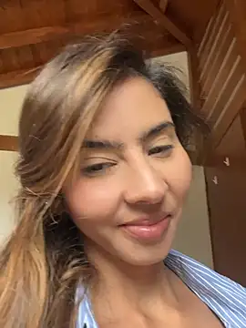 XXX chat uživo modela RouseColins