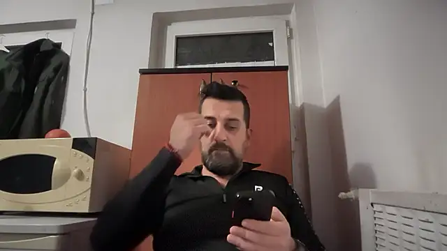 Chatroom XXX en direct de TARKAN1