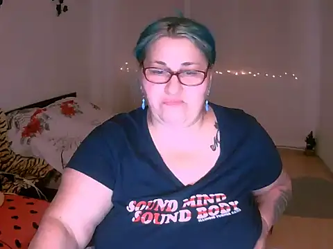 دردشة BlondyBigBoobs الجنسية المباشرة