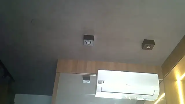 Chat XXX ao vivo de SkinnyKitten