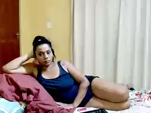 MiZzCreator élő XXX-chatje