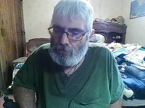 hearseguy77 élő XXX-chatje