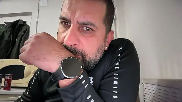 Živý XXX chat TARKAN1