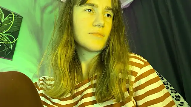 XXX chat uživo modela kleya_