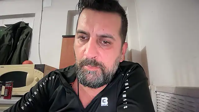 Živý XXX chat TARKAN1