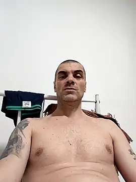 DOMINATOR_SIR-MASTER Adlı Modelin Canlı XXX Sohbeti