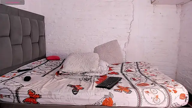 fire_lovex élő XXX-chatje