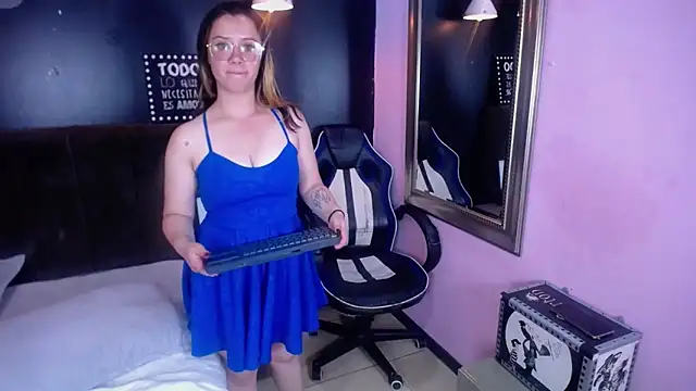 Alaiia___ live XXX chat