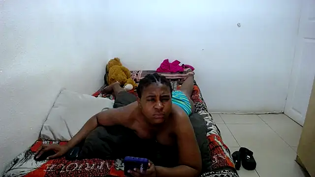 Chat XXX en directo de EbonyEssence