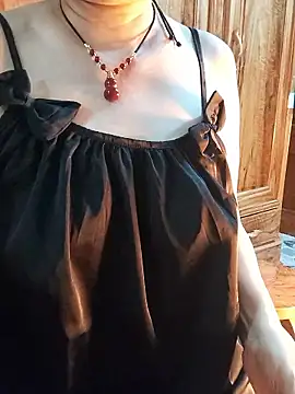 Myna_999 Chat XXX in diretta