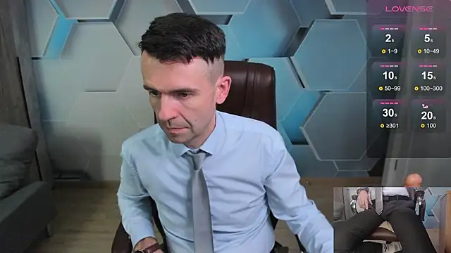 XXX chat uživo modela SteveTiger